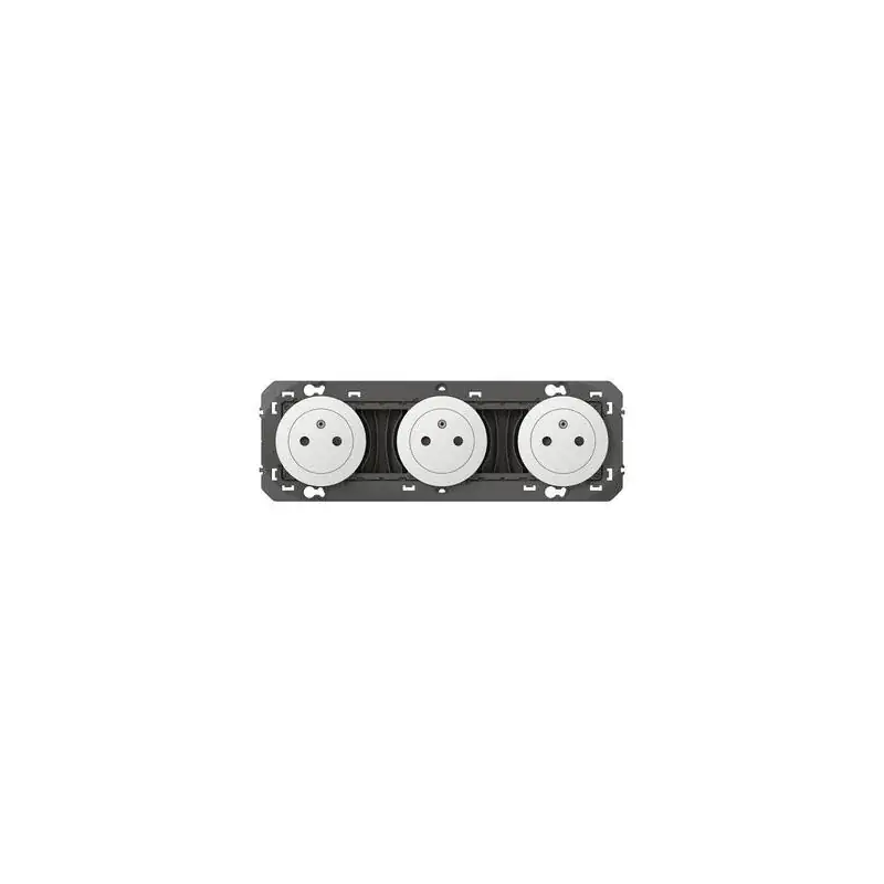 Achetez Aujourd’hui Triple prise de courant 2P+T Surface dooxie 16A précâblées finition blanc - 600333